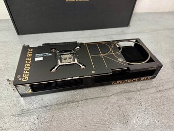 RTX 4080 SUPER PROART A RTX 4070 SUPER PROART - 2