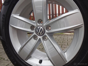 PĚKNÁ ZIMNÍ ORIGINÁL ALU 17" 5x112 pneu 215/65R17 Pirelli - 2
