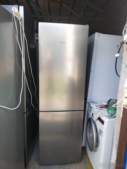 Prodám funkční lednici značky Bosch Dovezu - 2