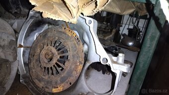 Trabant motor a jiné díly - 2