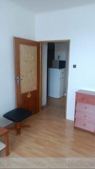 Samostatný pokoj pro muže P8, Kobylisy, ul. Klapkova DK00055 - 2