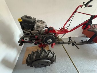Prodam malotraktor Briggs&Stratton 6,5 HP - 2