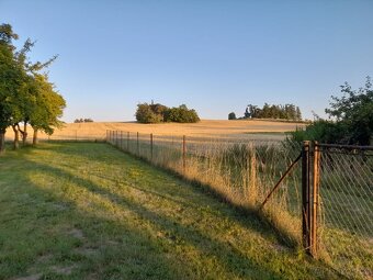 Dům k rekreaci nebo bydlení, stavební pozemek 2000 m2 - 2