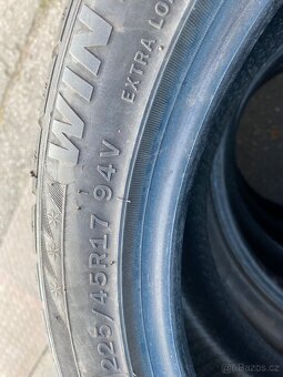 Zimni pneu 225/45/17 - 2