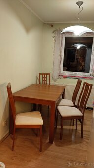Rozkládací jídelní stůl + 4 židle - 2