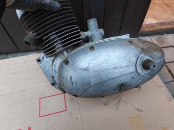 Motor ČZ 250/455 - 2