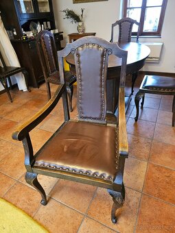 Starožitný stůl a židle - 2