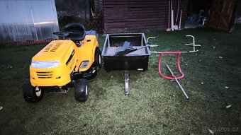 Zahradní traktůrek + příslušenství - 2