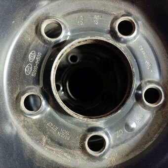 15" plechová kola – 5x114,3 – 5,5J x 15" ET47 - 2