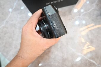FUJIFILM X100V - 2