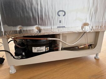 Vestavěná lednice Whirpool ARG 585 - 2