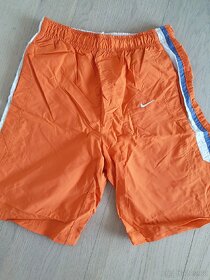 Kraťasy zn. NIKE - vel. 128 - 140 cm - 2