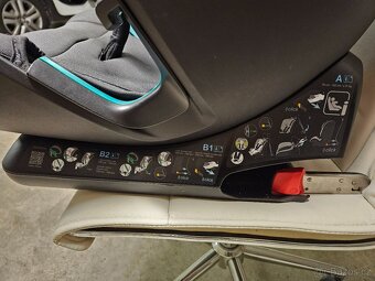 Autosedačka Britax Romer Evolvafix Midnight Grey - 2