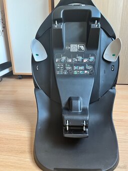 Otočná základna na isofix - 2