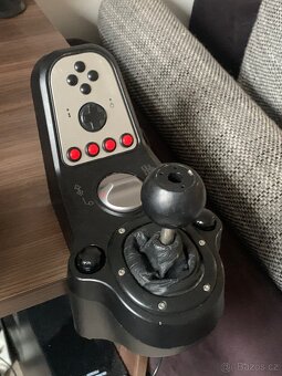 Herní volant Logitech G25 - 2