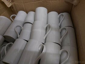Prodám porcelánové hrnky 250 ml bílé Karlovarský porcelán - 2
