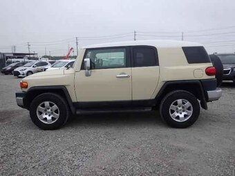 5x Toyota FJ Cruiser - 2