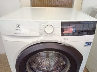 Pračka parní Electrolux - 2