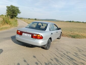 Mazda 323 - 2