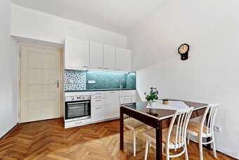 Prodej pěkného zděného bytu 3+kk, Pardubice, Nerudova ul. - 2