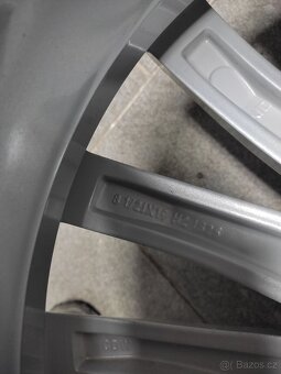 Originální ráfek BMW G11 G12 G32 č.6861225 - 2