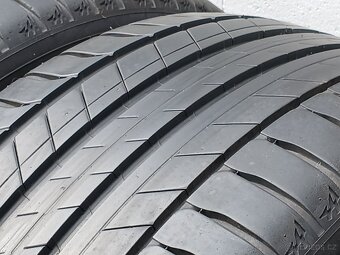 Pěkné letní pneu Michelin 255/50/19 , 235/55/19 vzorek 7mm - 2