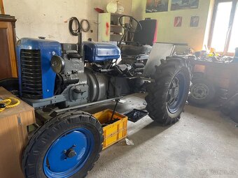 Zetor 25 s náhonem - 2