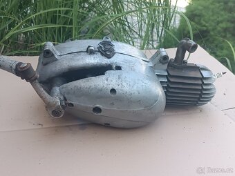 Motor Jawa 50/550 50/555 pařez - 2