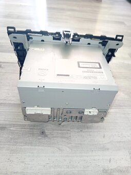Auto rádio z Mazdy 6 2011 na 6CD- formaty MP3 - 2