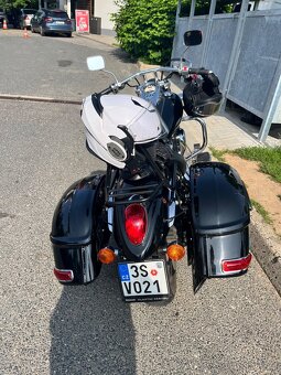 KAWASAKI VN 900 Custom - 2