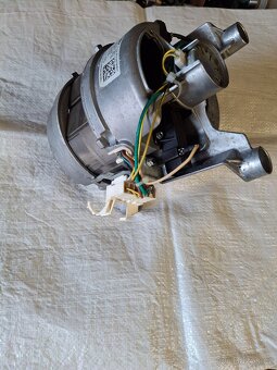 Motor do pračky Nidec typ WU126T50E01 - 2