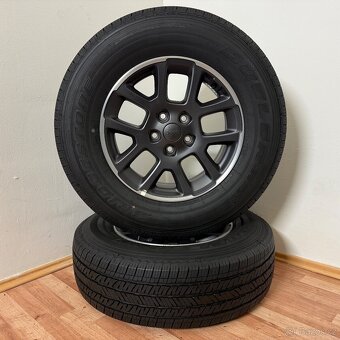 NOVÁ JEEP WRANGLER 5x127 R18 ET44+LETNÍ 255/70R18 - 2