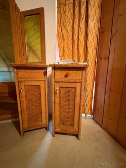 zrcadlo/ toaletni stolek se zrcadlem a 2 nocni stolky - 2