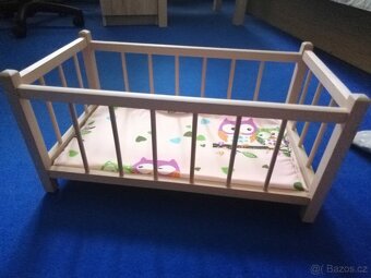 Dřevěná postýlka pro panenkiu novou - 2