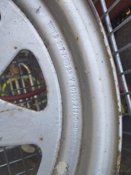 Prodám ocelová kola Nissan terrano - 2