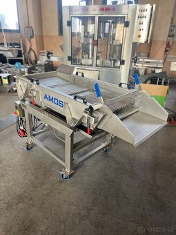 VIBRAČNÍ STŮL S TŘÍDÍCÍMI LIŠTAMI- AMOS INDUSTRIE - 2