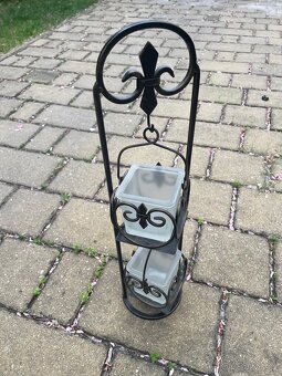 Kovový svícen na dvě svíčky - 2