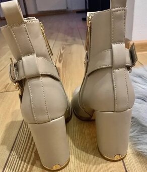 Dámské boty na podpatku River Island vel. 40 - 2