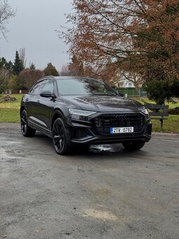 AUDI  Q8 55 TFSI. S line. 7000km - 2