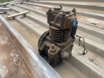 Zetor 25 kompresor - 2