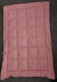 2 sady péřových přikrývek a polštářů - 2