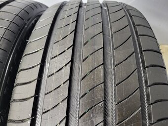 2x 215/45R17 Michelin Primacy 4 - 2