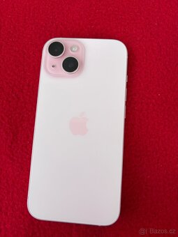 iPhone 15 128 GB růžový / pink - 2