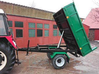 Sklápěcí káru za traktor - 2