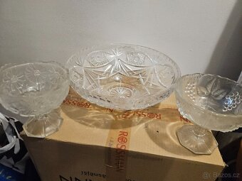 Broušené vázy, skleničky - 2