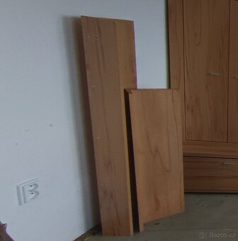 světle dřevěná obývací stěna - 2