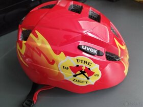 Dětská cyklistická helma UVEX - 2