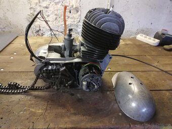 Kompletní motor ČZ175/450 - 2
