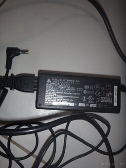 Adaptéry napájecí k notebooku HP a ASUS - 2