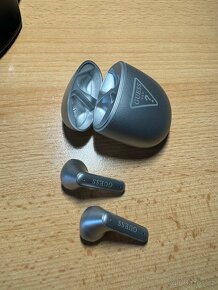Sluchátka Guess True Wireless Stereo Earphones Glossy Silver - 2